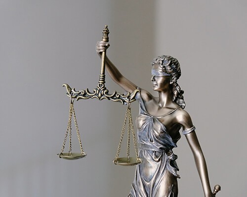 How Can a Marital Living Trusts Lawyer Help Avoid Probate After Death?