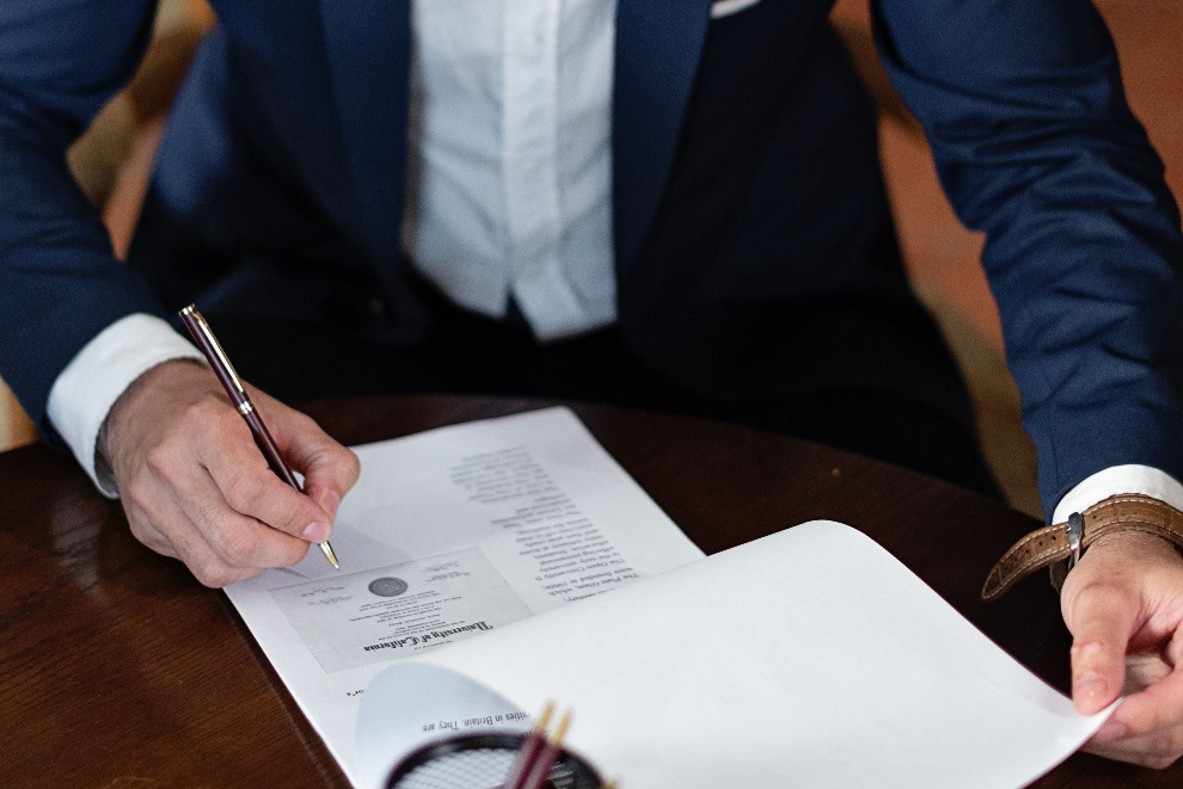 Is Hiring the Best Bankruptcy Lawyer in Maryland Worth the Financial Investment?
